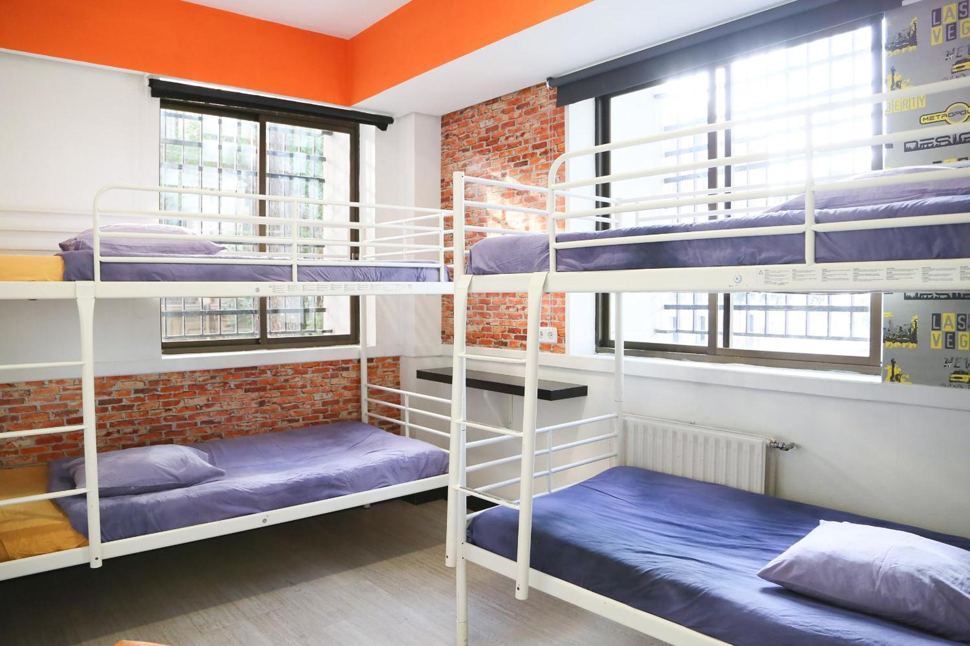 Single Bed 4-Bed Female Dormitory Room Private Bathroom,185341566:JPEG