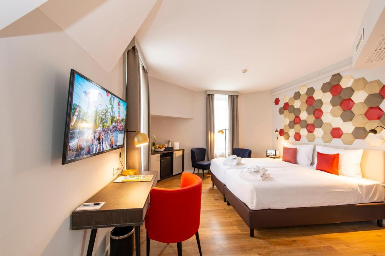 Superior Double or Twin Room,775353370:JPEG