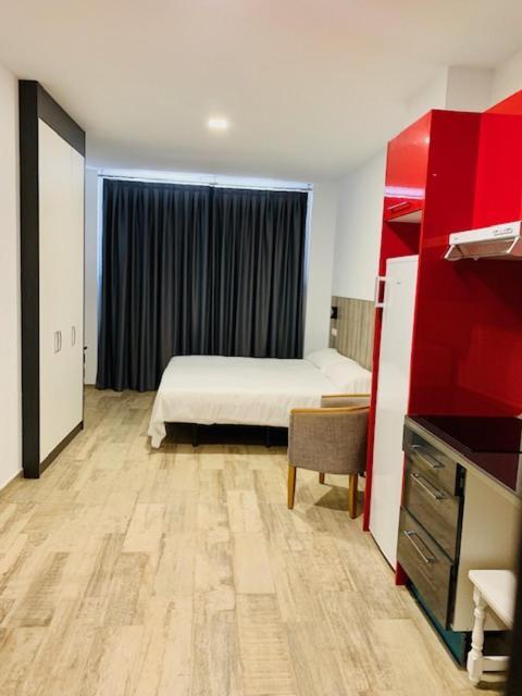 Studio Apartment,775652713:JPEG