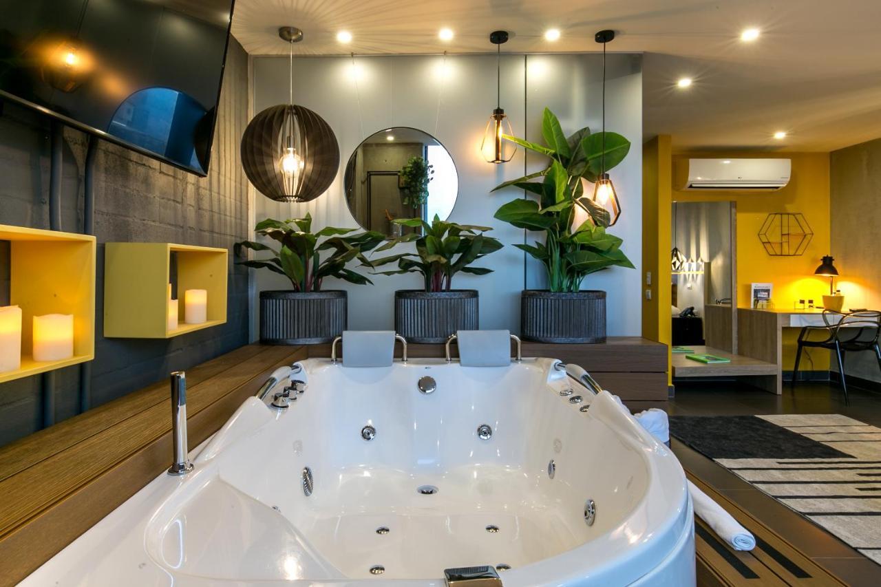 Suite Double Room Spa Bath High Floor,776043073:JPEG