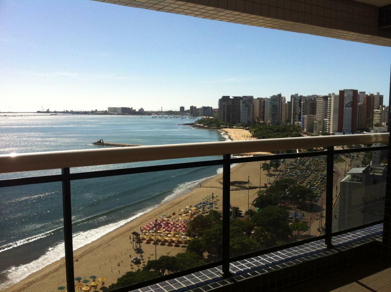 Apartamento com Vista do Mar
