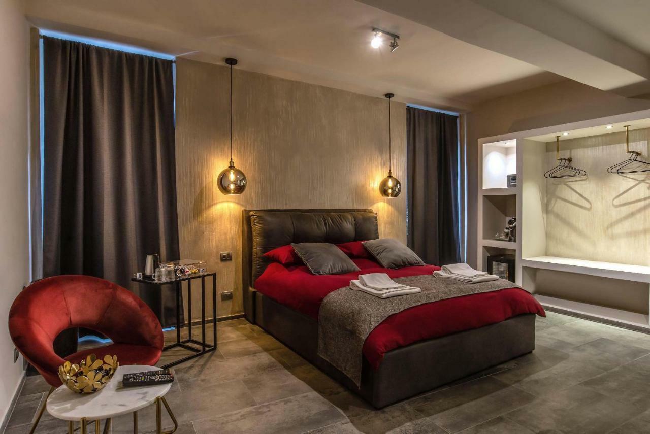 Double Room,776104183:JPEG