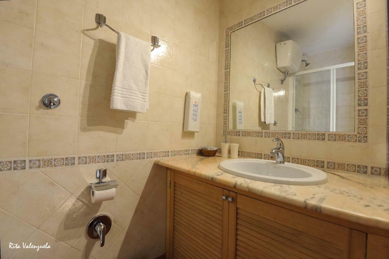 Camera Singola con Bagno Privato