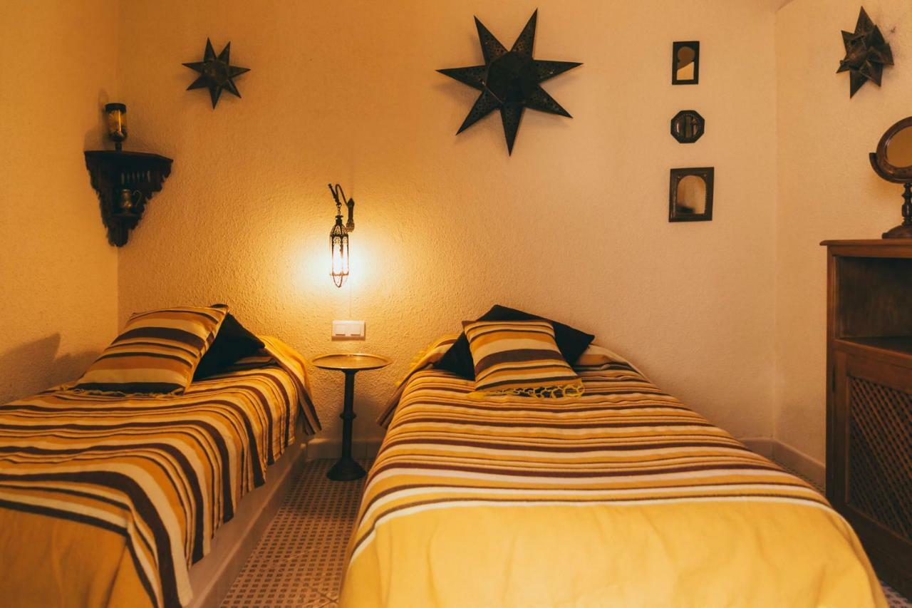 Twin Room,779741265:JPEG