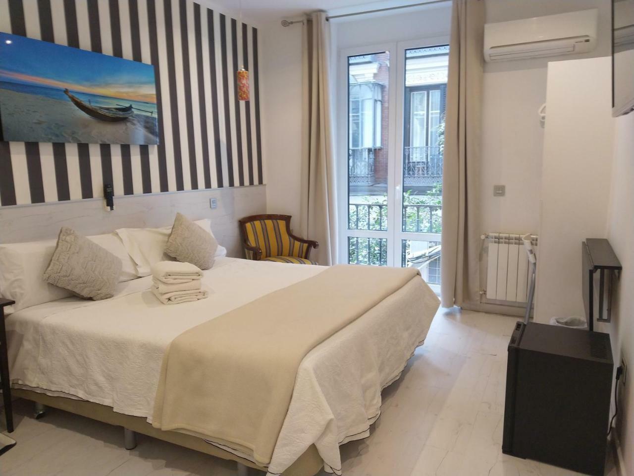 Deluxe Double Room City View