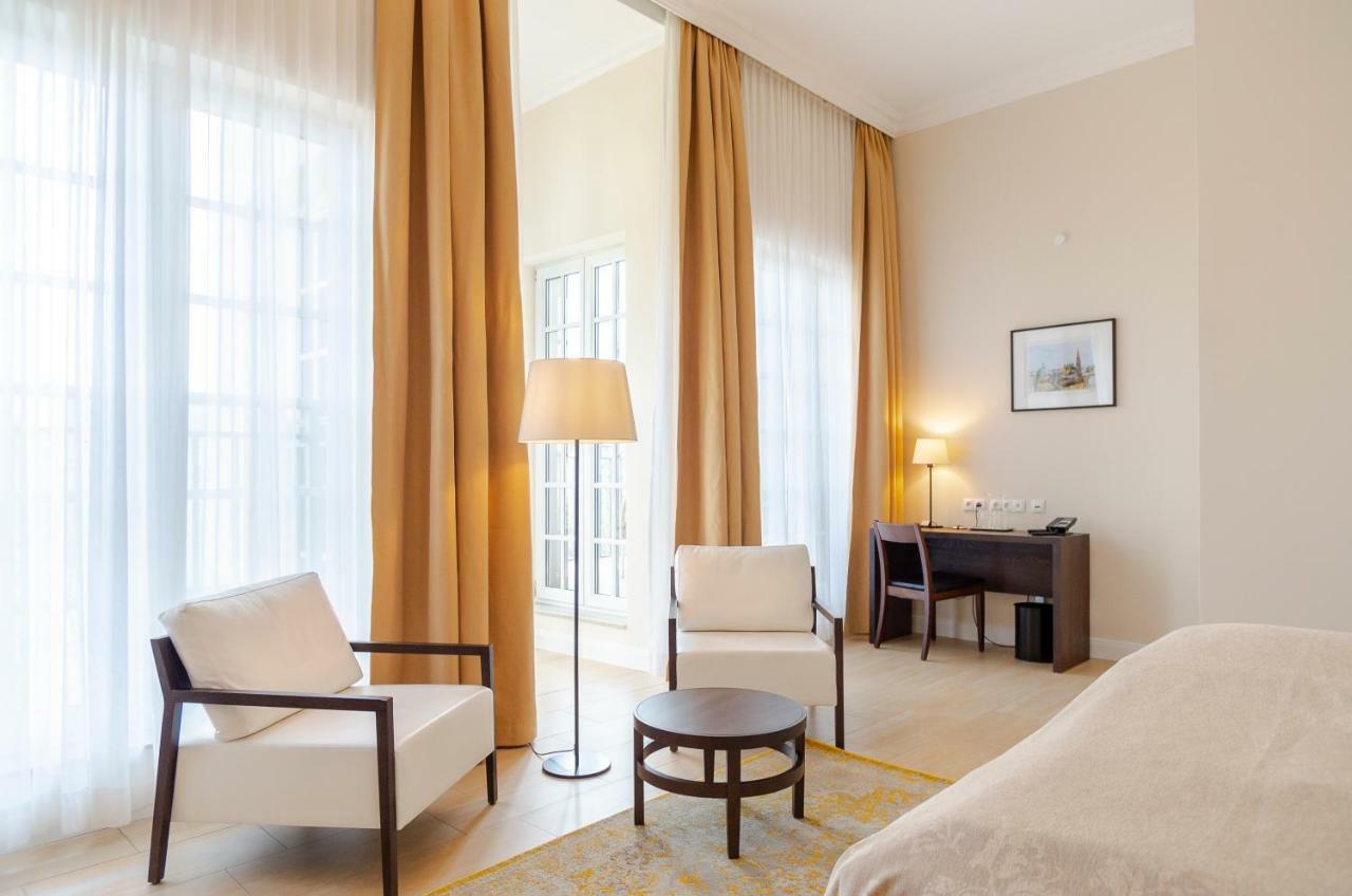 Superior Double Room Balcony or Terrace Garden View,824236724:JPEG