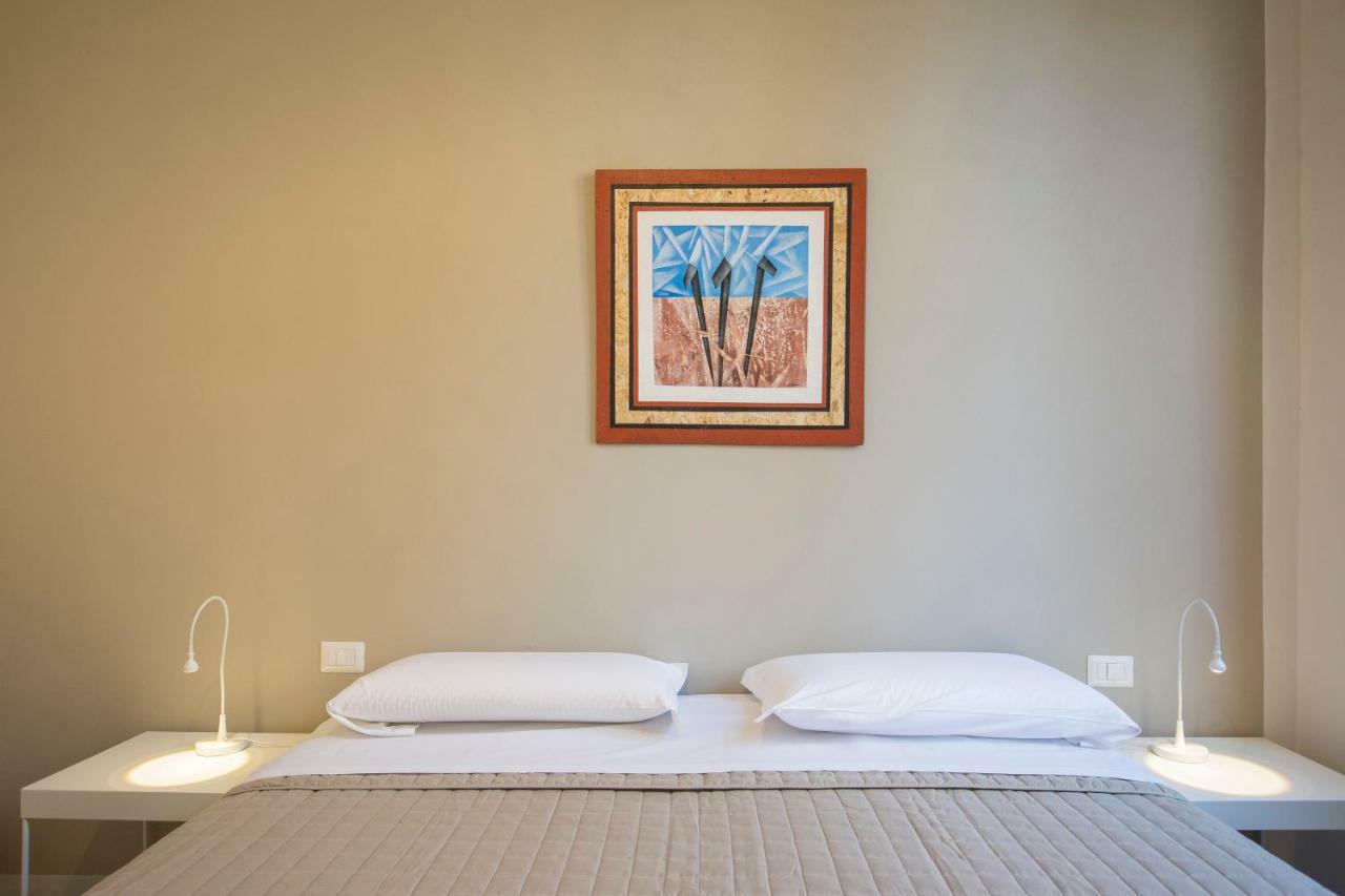 Two-Bedroom Apartment,781020438:JPEG