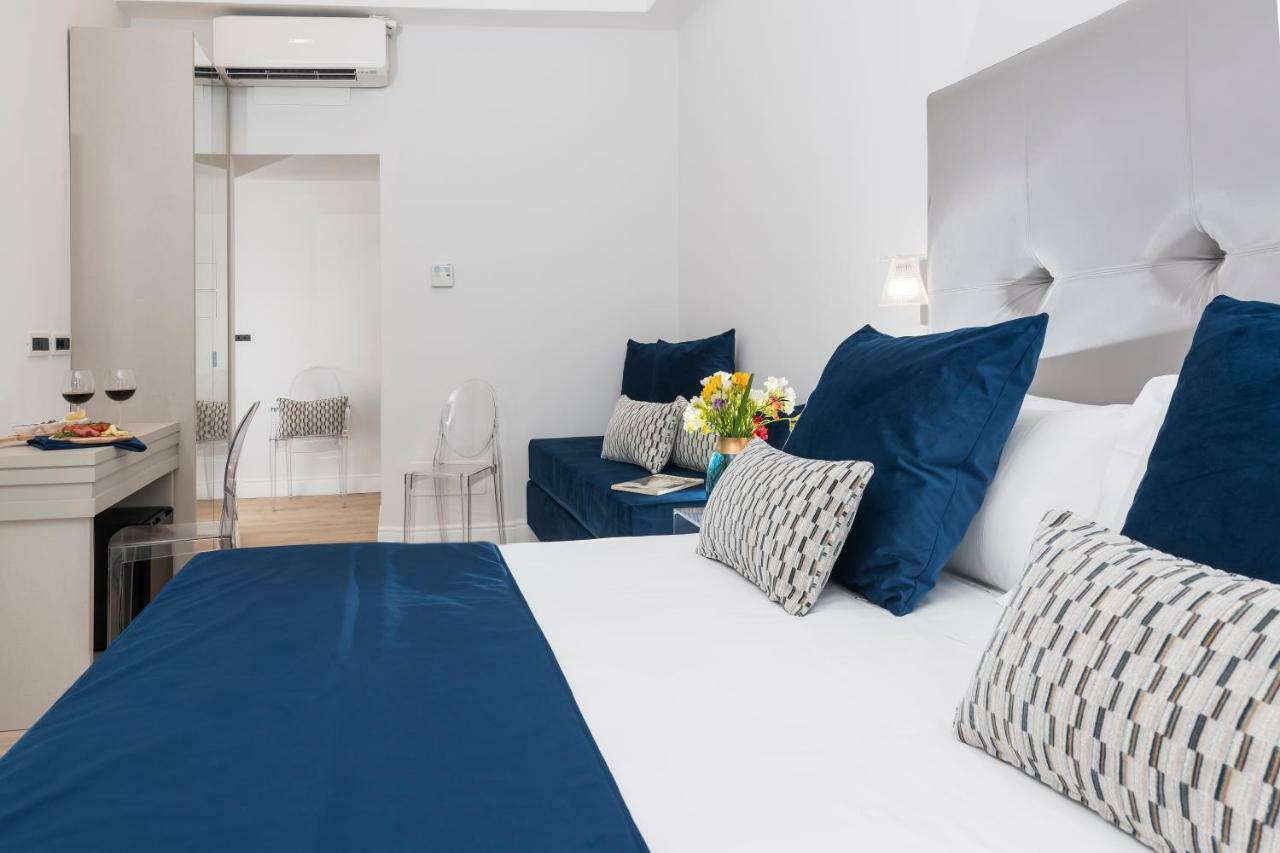 Standard Double or Twin Room,786011931:JPEG