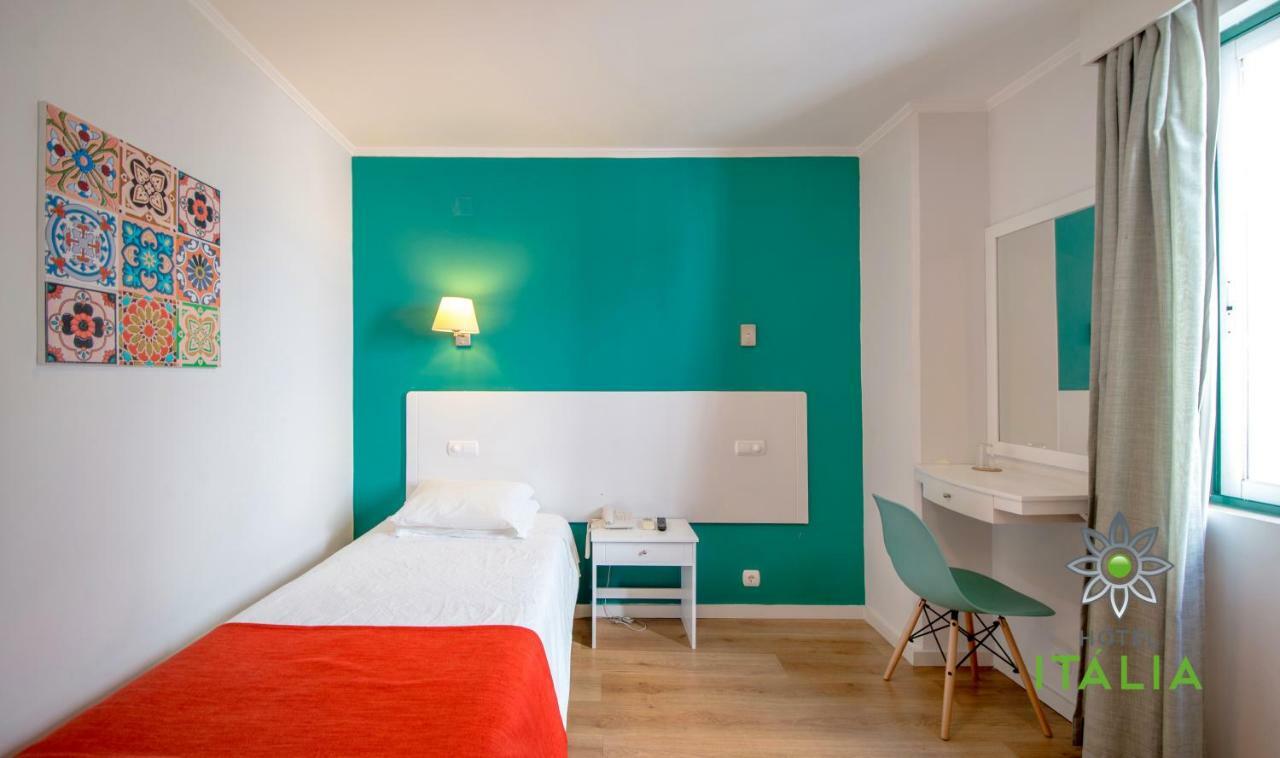 Small Single Room,786156693:JPEG