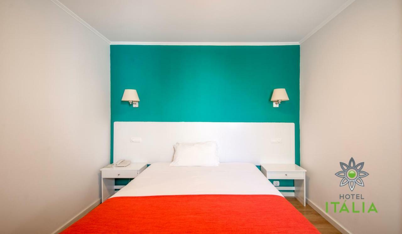 Small Double Room,786156693:JPEG