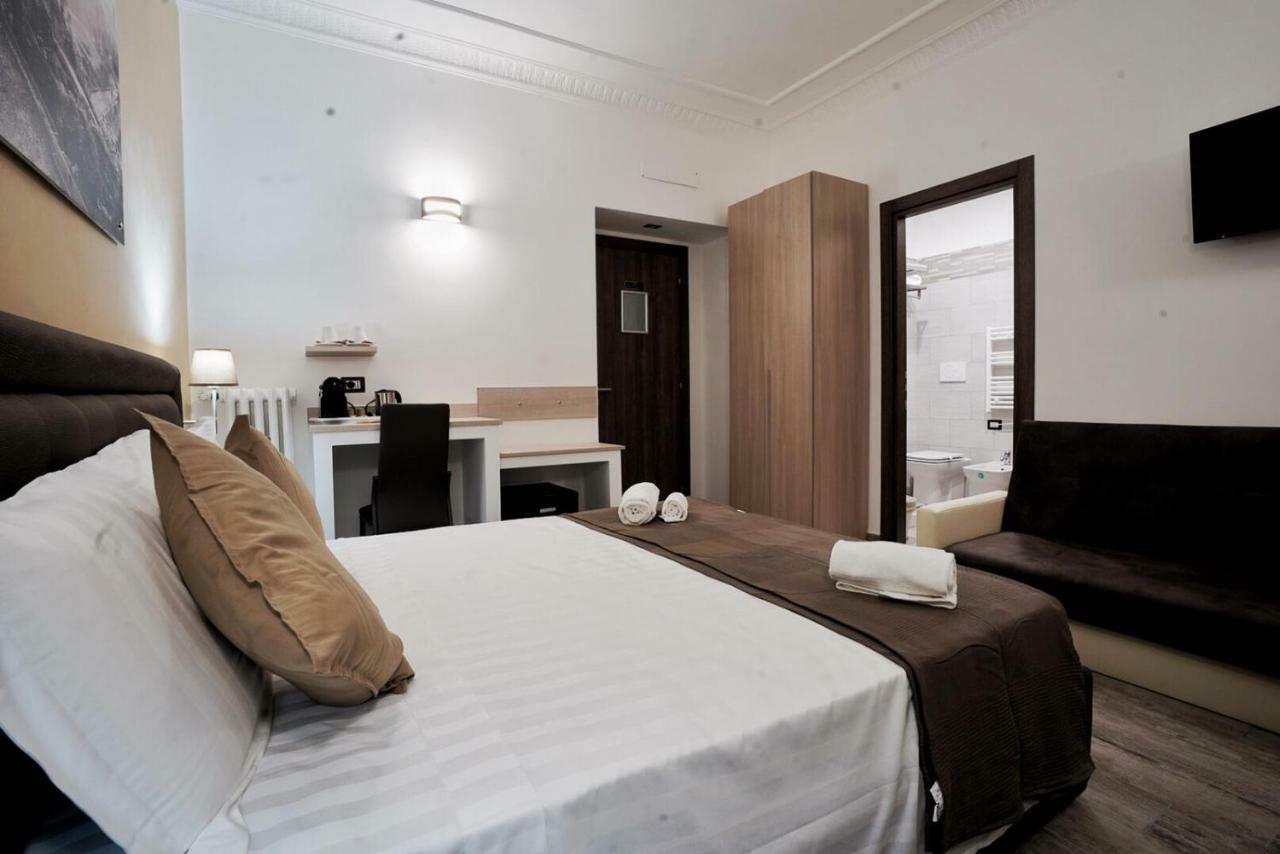 Deluxe Double Room,786713817:JPEG