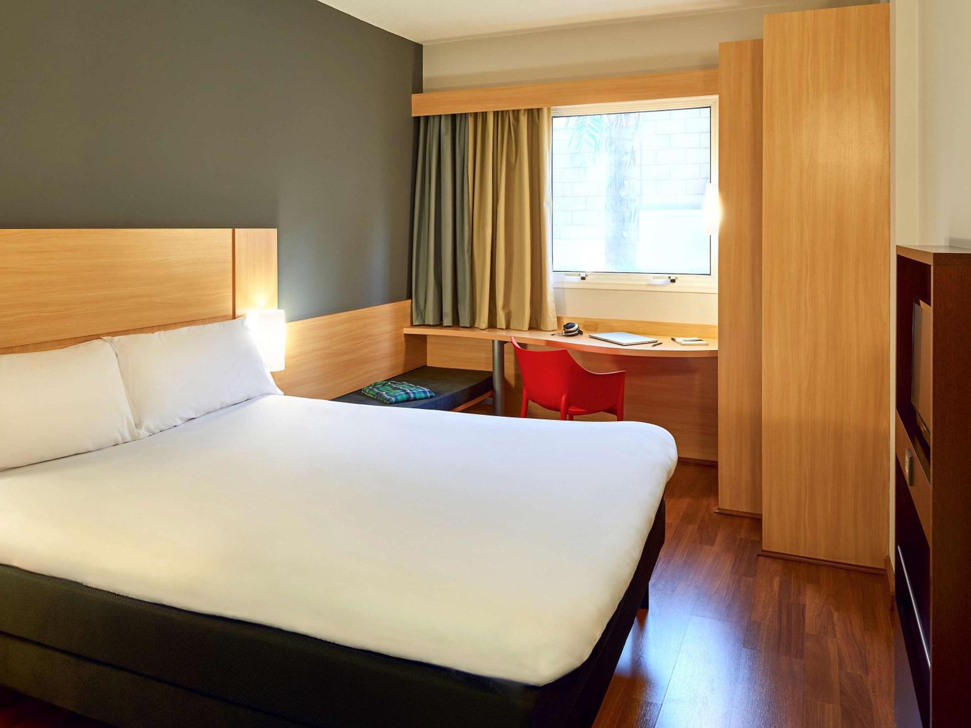 Standard Double Room,1282874215:JPEG