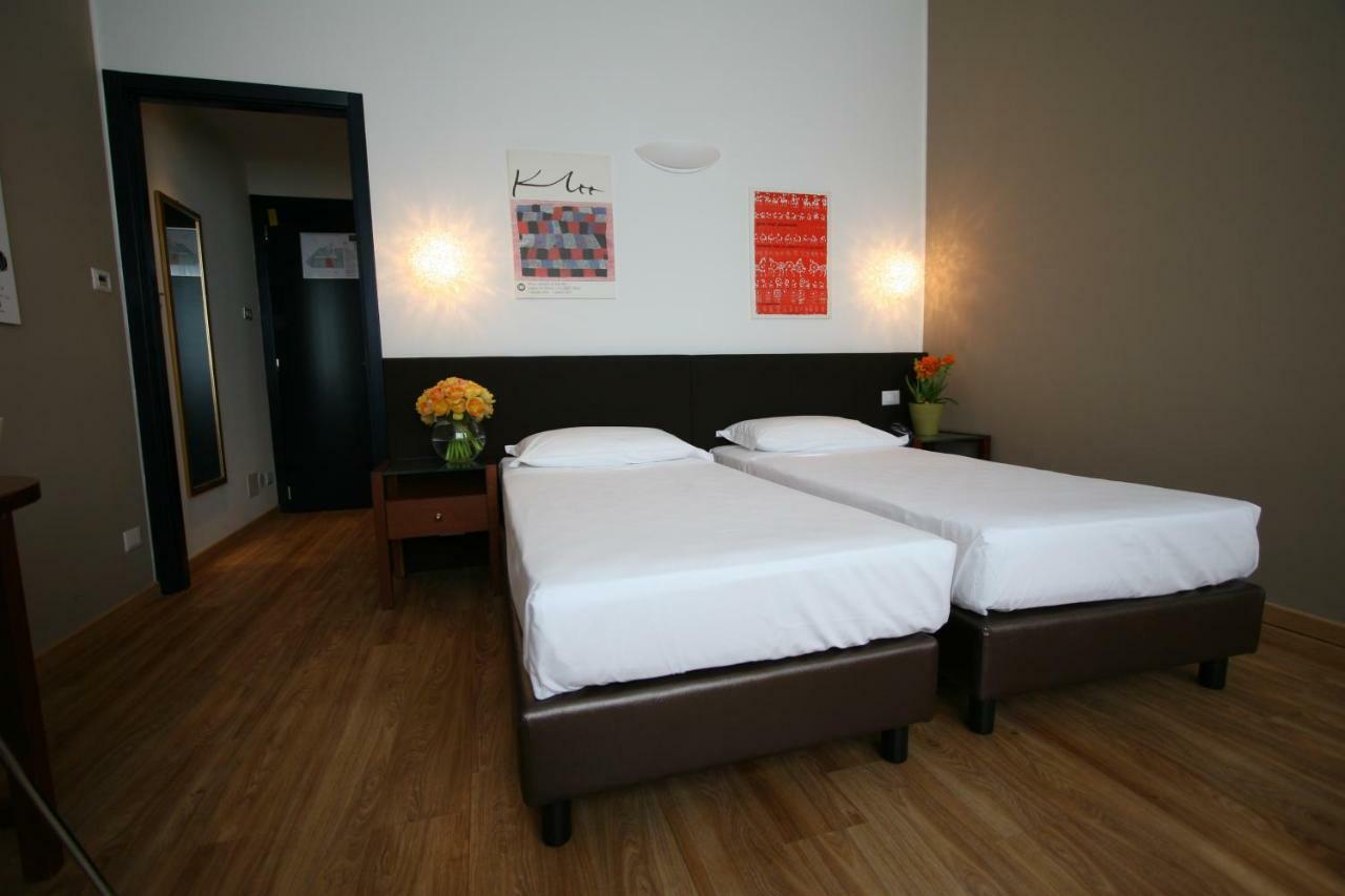 Deluxe Twin Room,789809559:JPEG