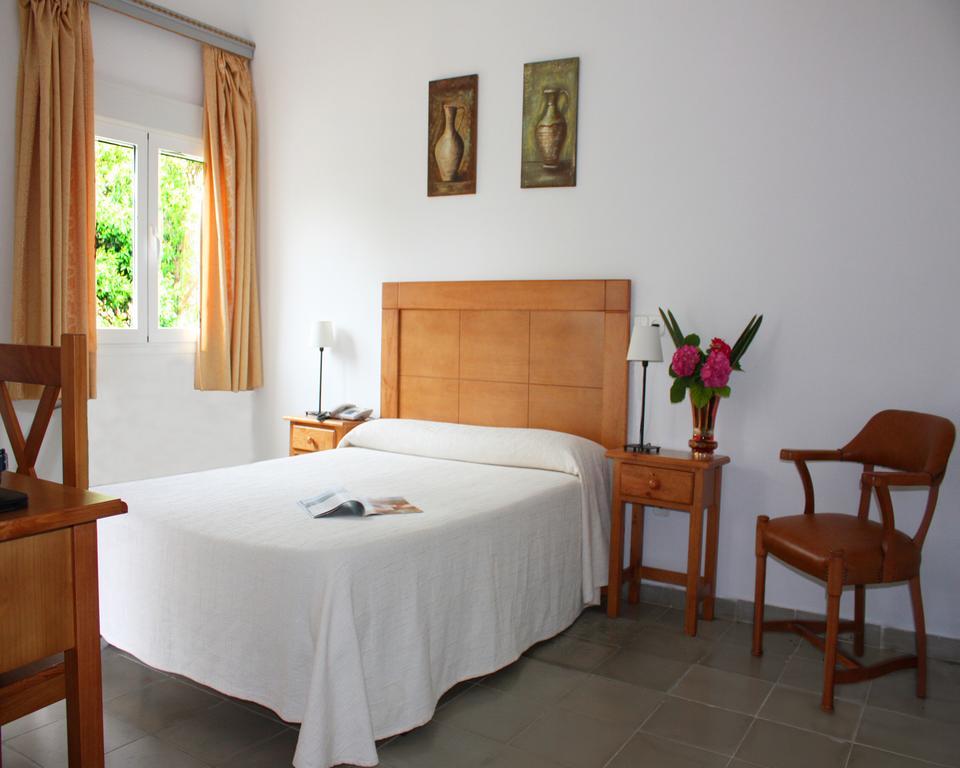 Single Room,79072482:JPEG
