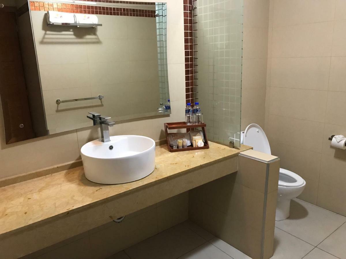 Family Room,790997277:JPEG