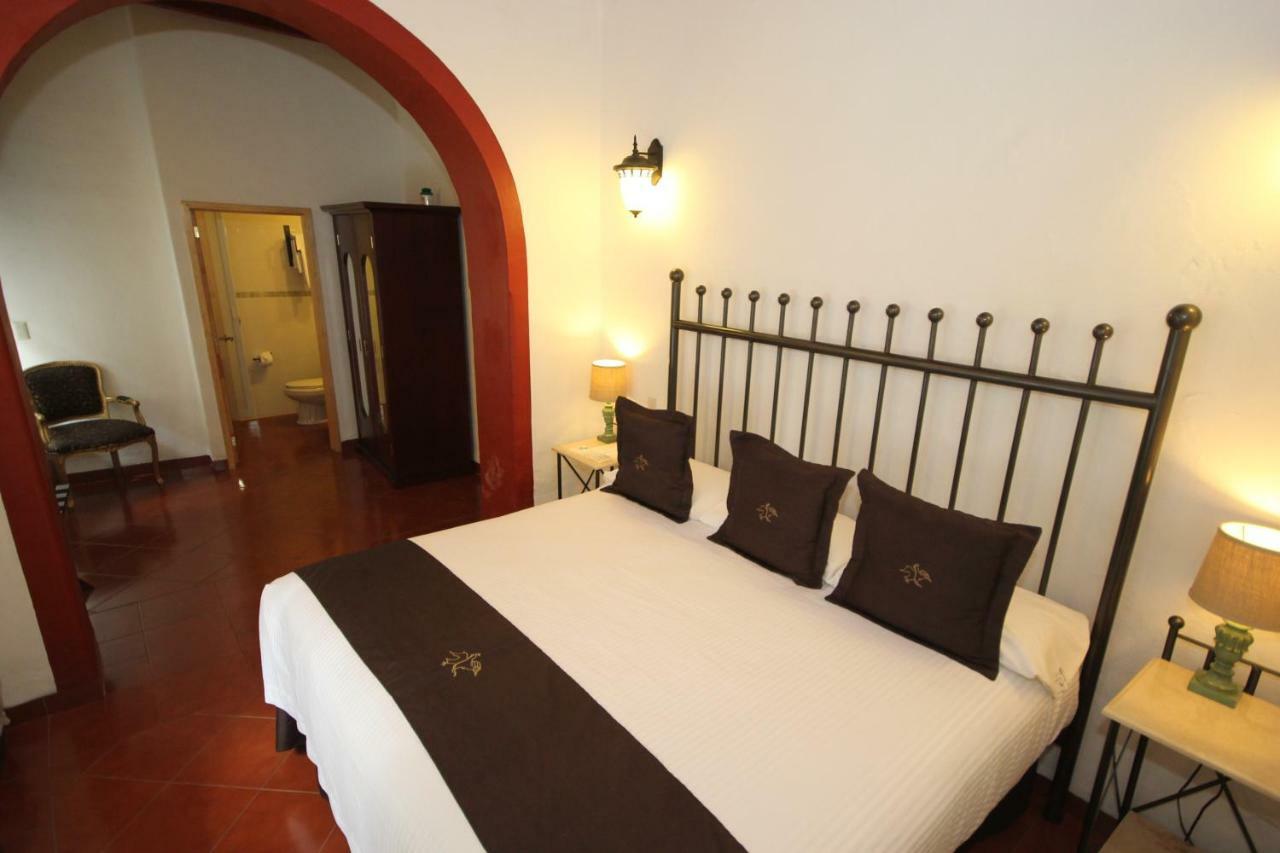 King Room,1208282479:JPEG