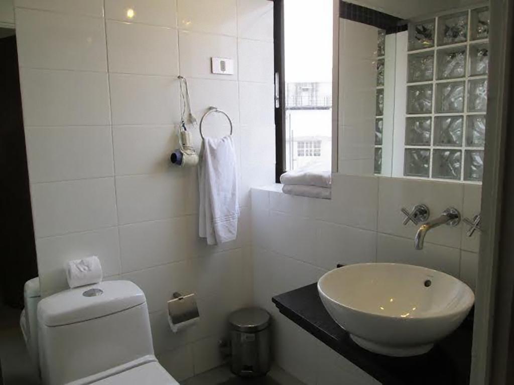 Standard Twin Room,79384122:JPEG