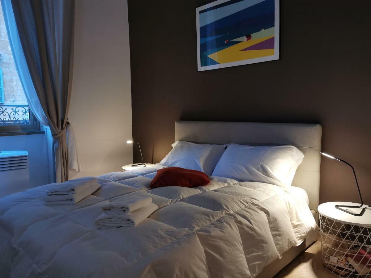 Deluxe Room,795539061:JPEG