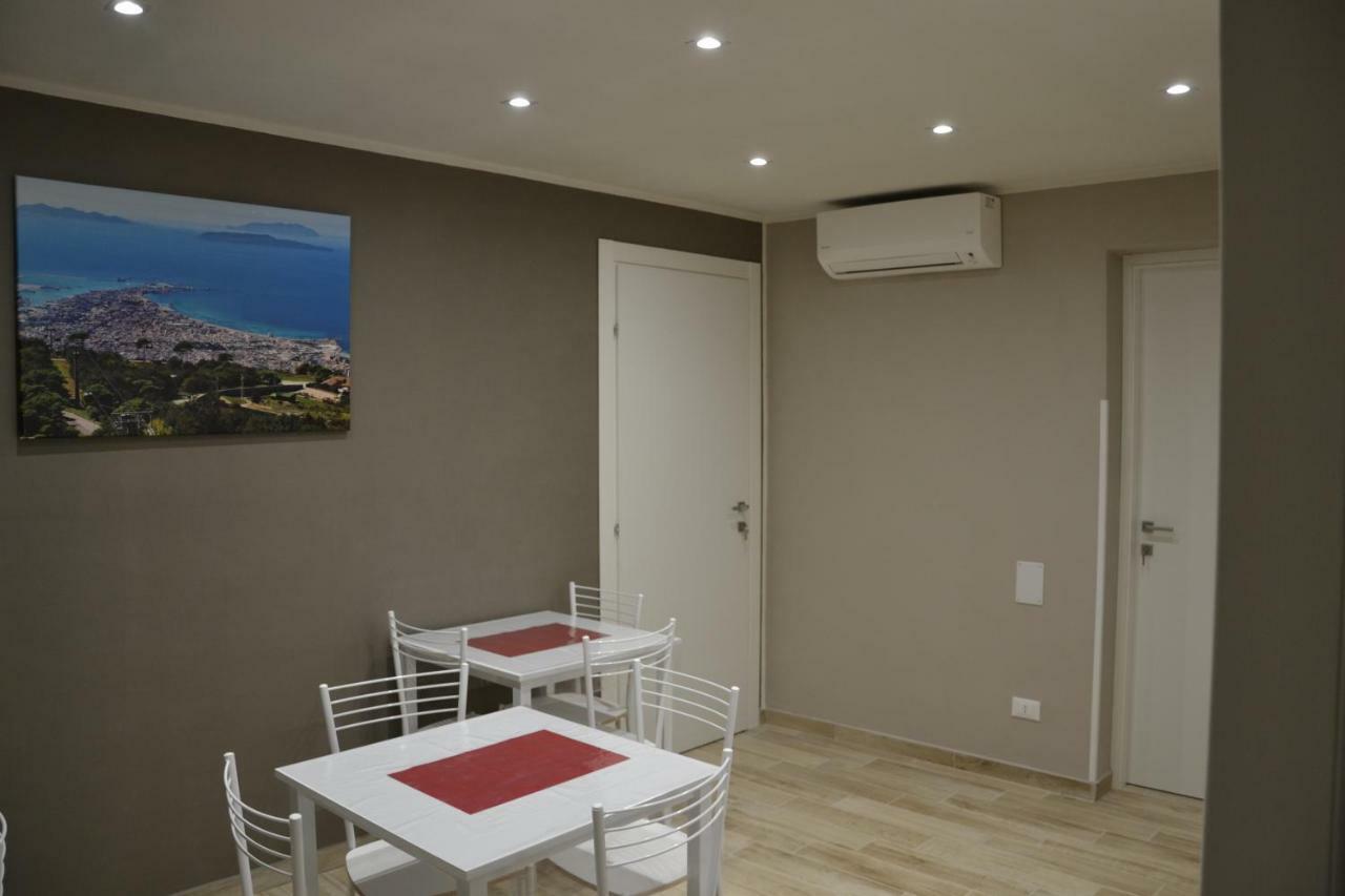 Camera Singola Deluxe con Balcone