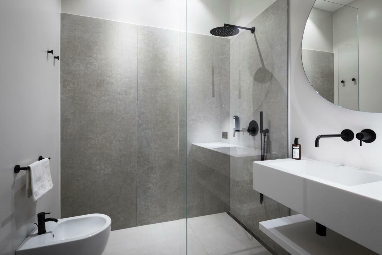 Single Room Shower,798967635:JPEG