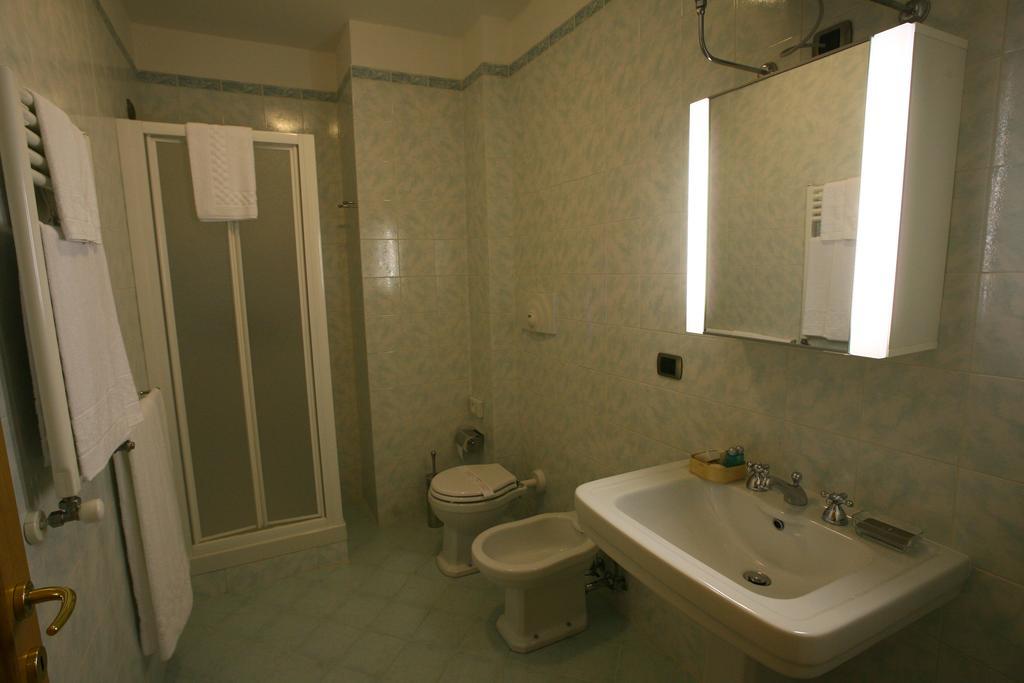 One-Bedroom Apartment,79987665:JPEG
