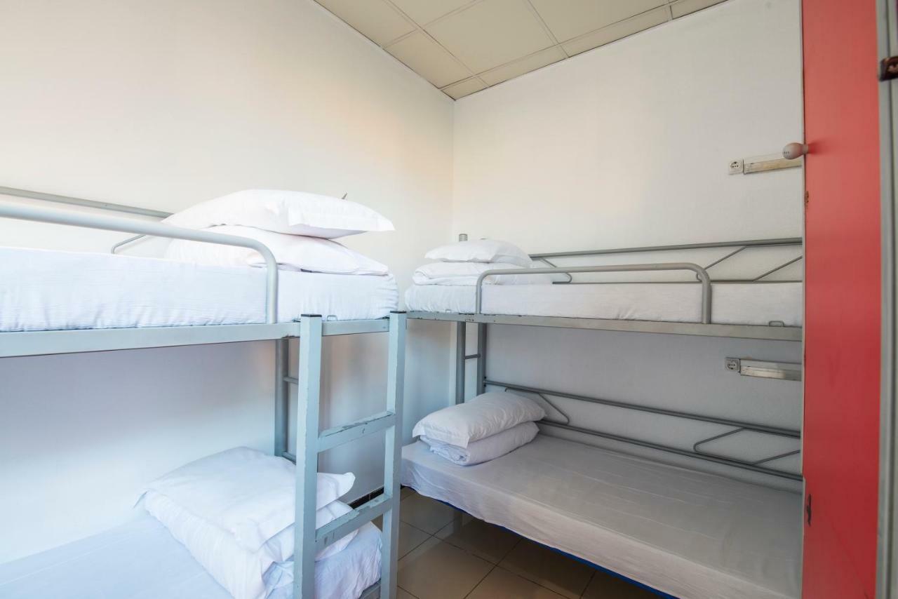 Bed 4-Bed Mixed Dorm,799145478:JPEG