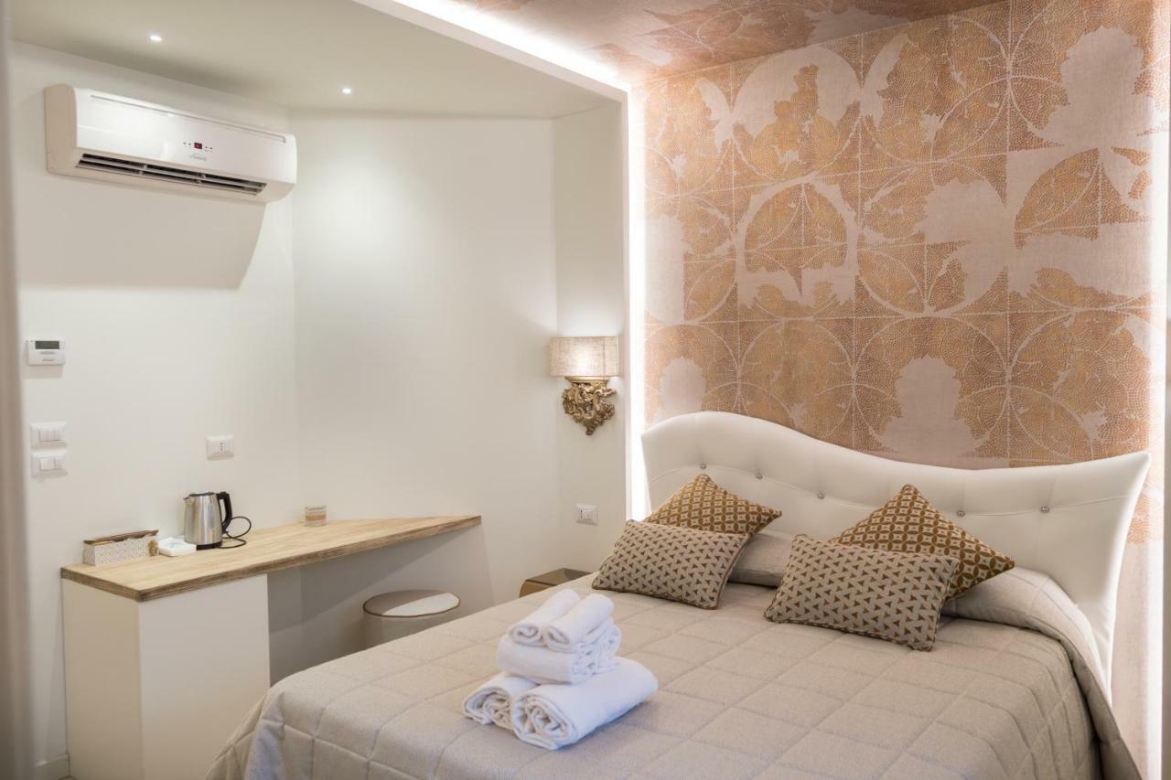 Double Room,799173879:JPEG