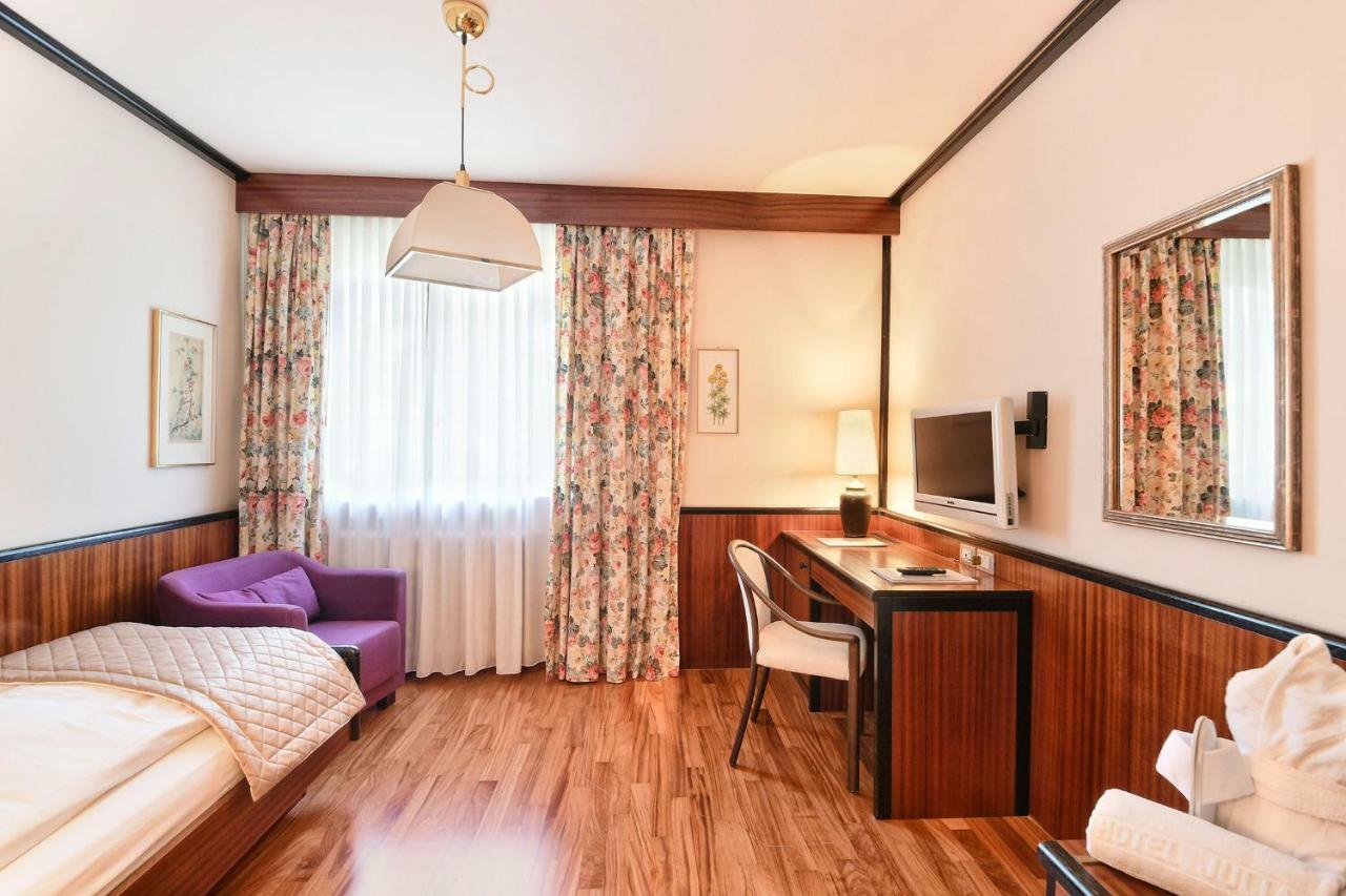 Single Room,1023814096:JPEG