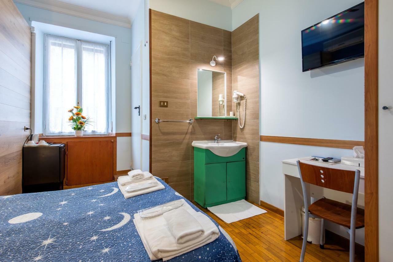 Double or Twin Room,805388331:JPEG