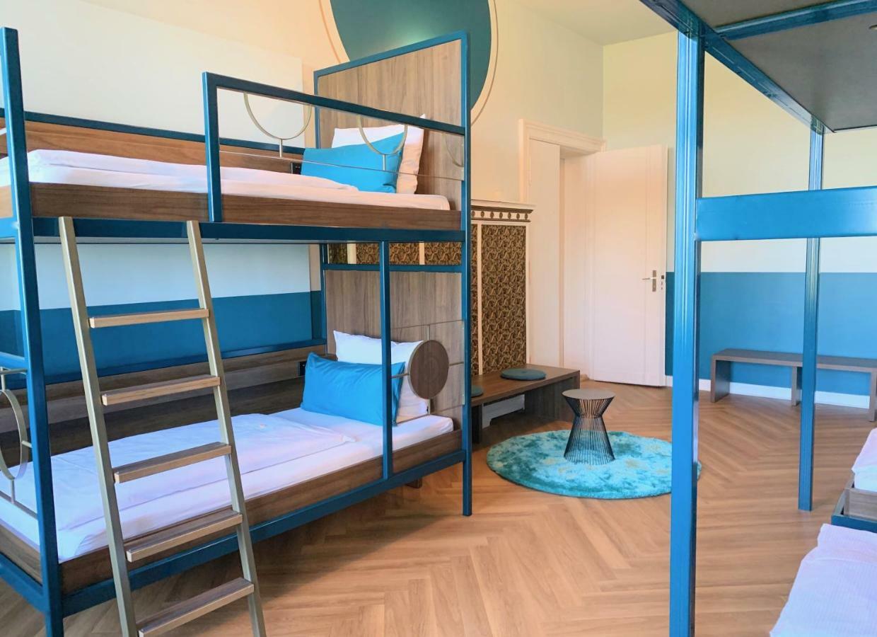 Bed 8-Bed Mixed Dormitory Room Private Bathroom,780960492:JPEG