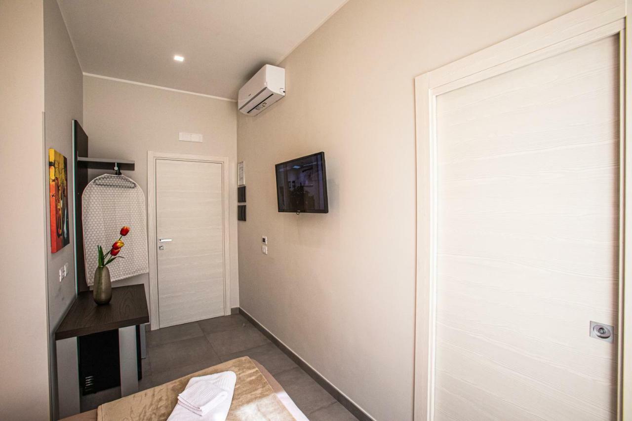 Double or Twin Room,805972311:JPEG