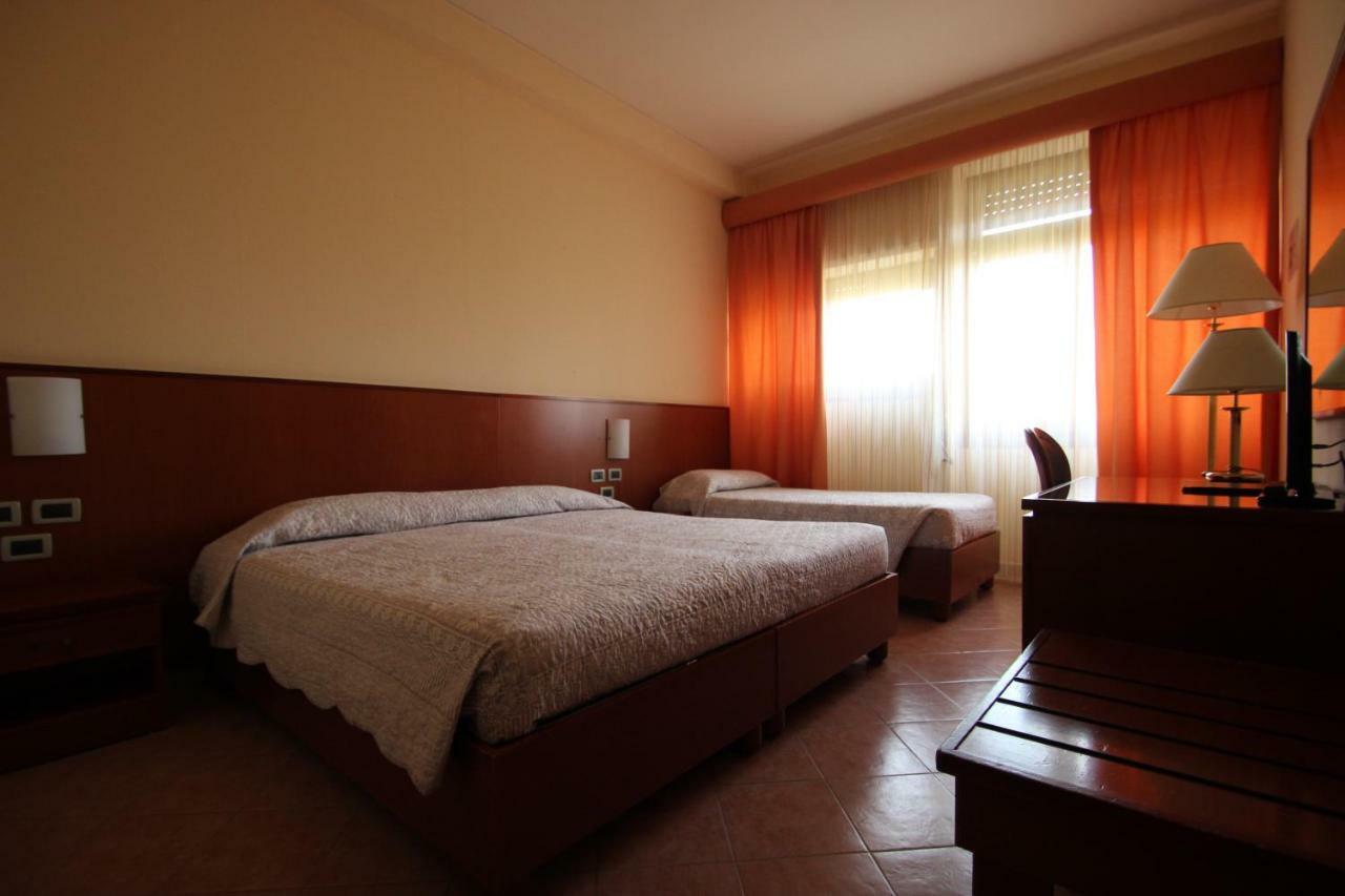 Triple Room City View,806505750:JPEG