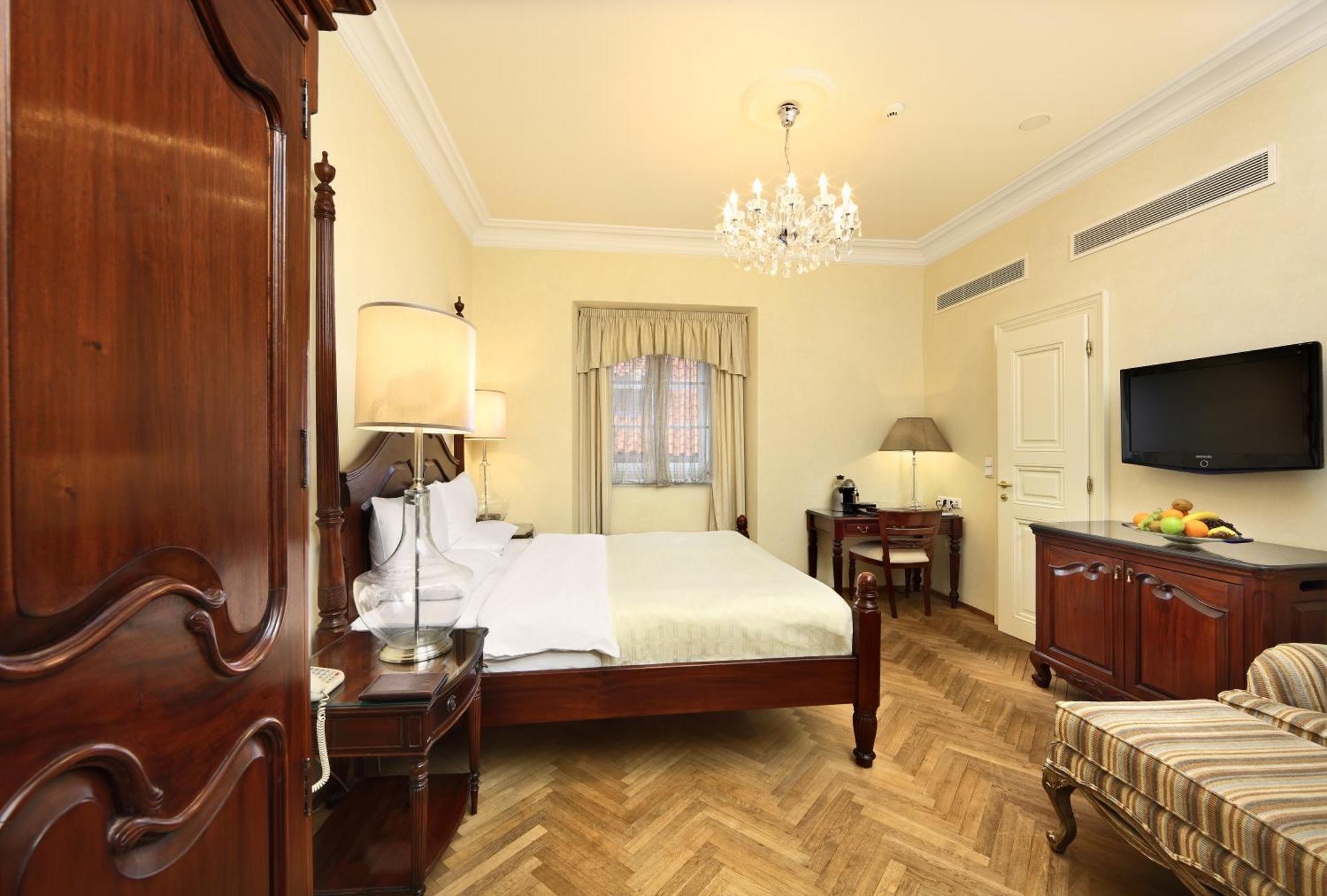 Superior Double or Twin Room,104935979:JPEG