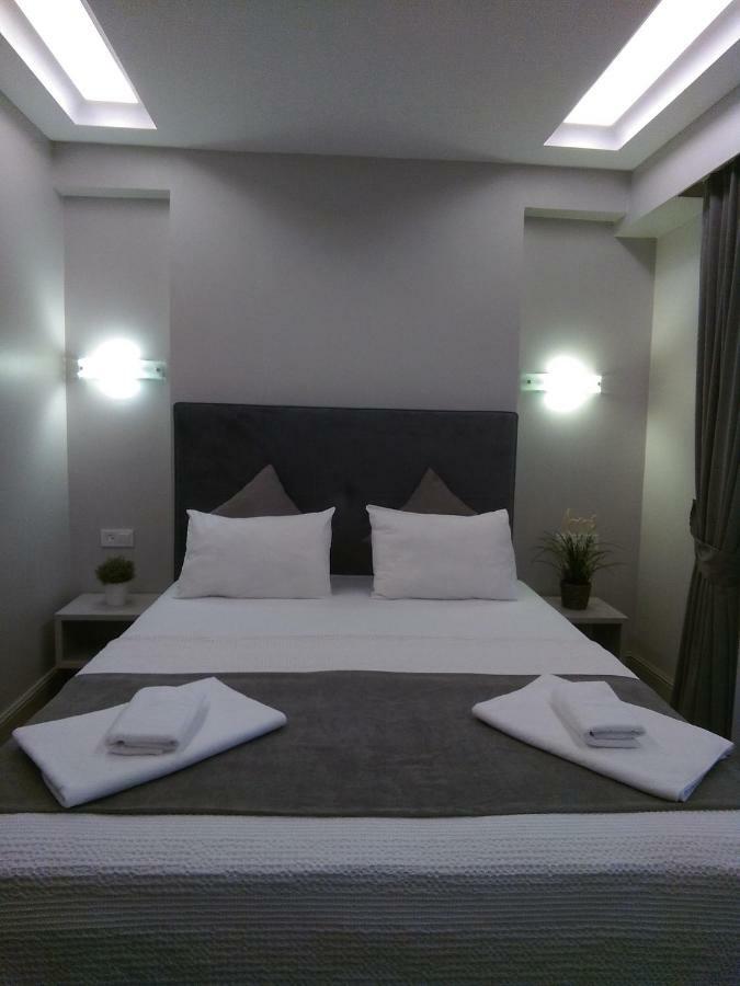 Deluxe Room,811119126:JPEG