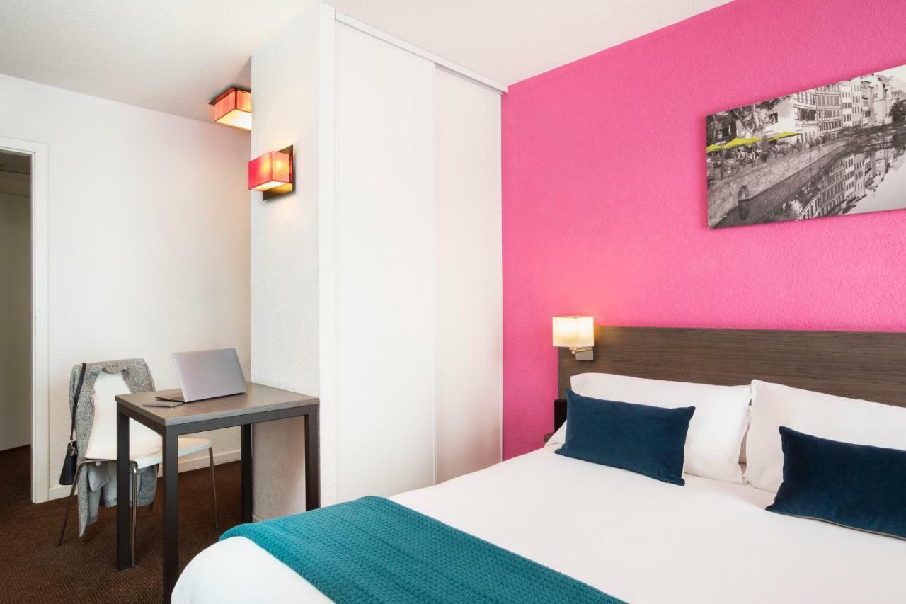 One-Bedroom Apartment,812642262:JPEG