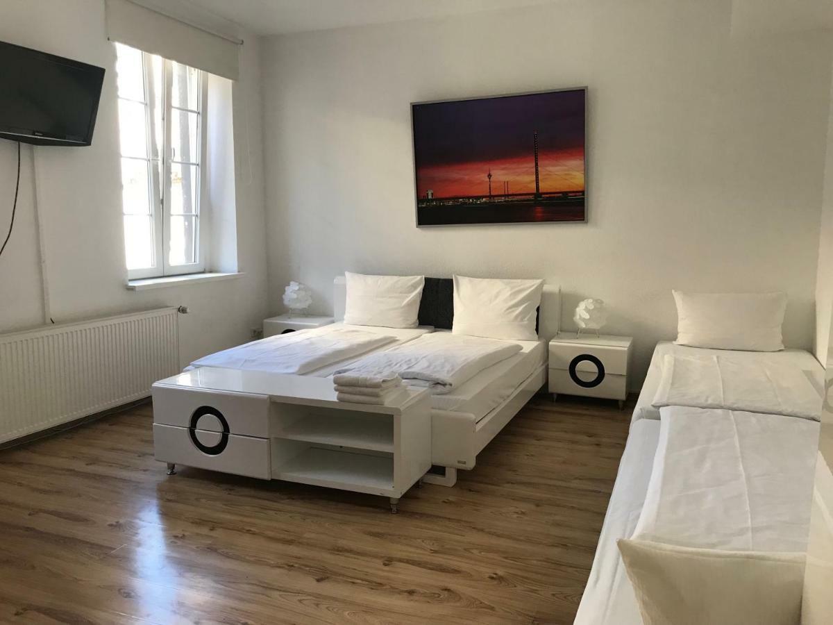 Apartment,812993376:JPEG