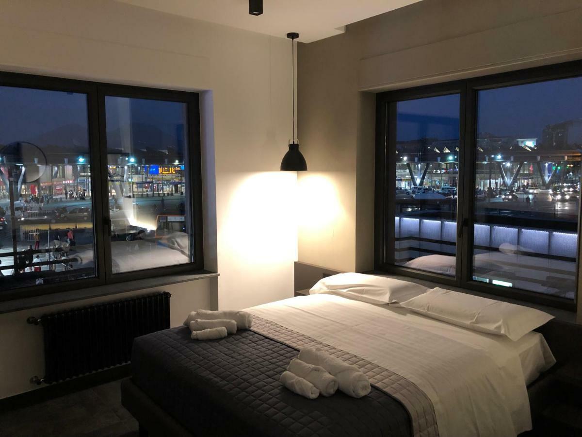 Deluxe Suite,800017032:JPEG