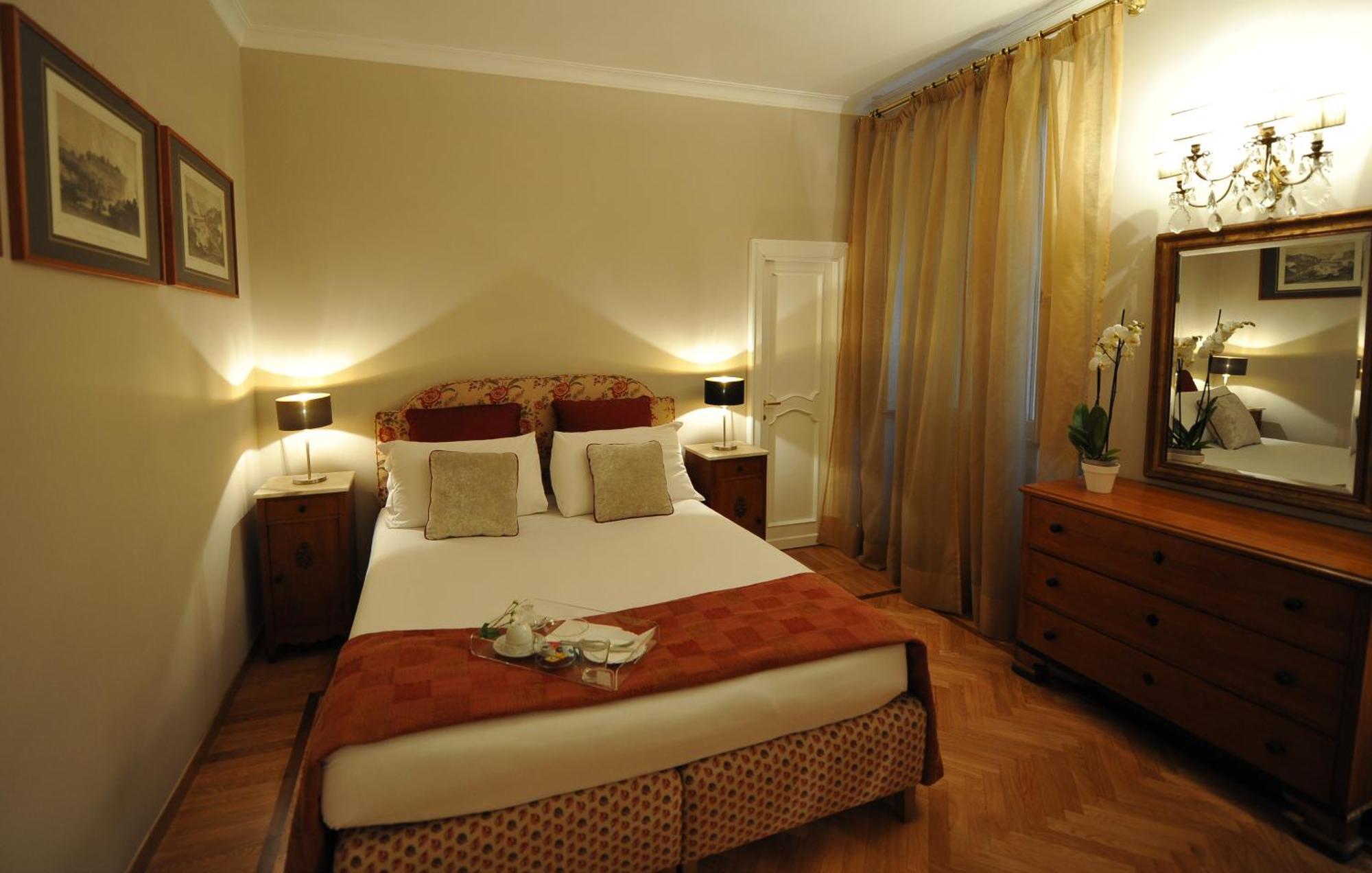 Deluxe Double Room,814918991:JPEG