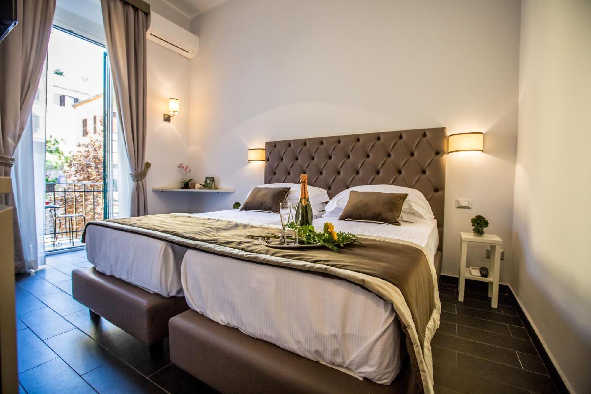 Double or Twin Room Balcony,182979867:JPEG