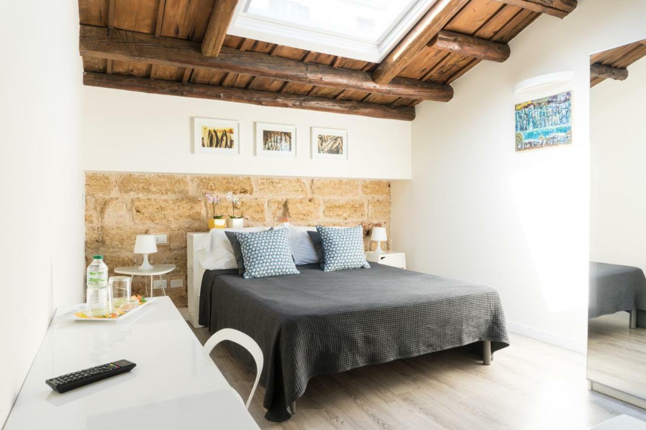 Double Room,823118393:JPEG