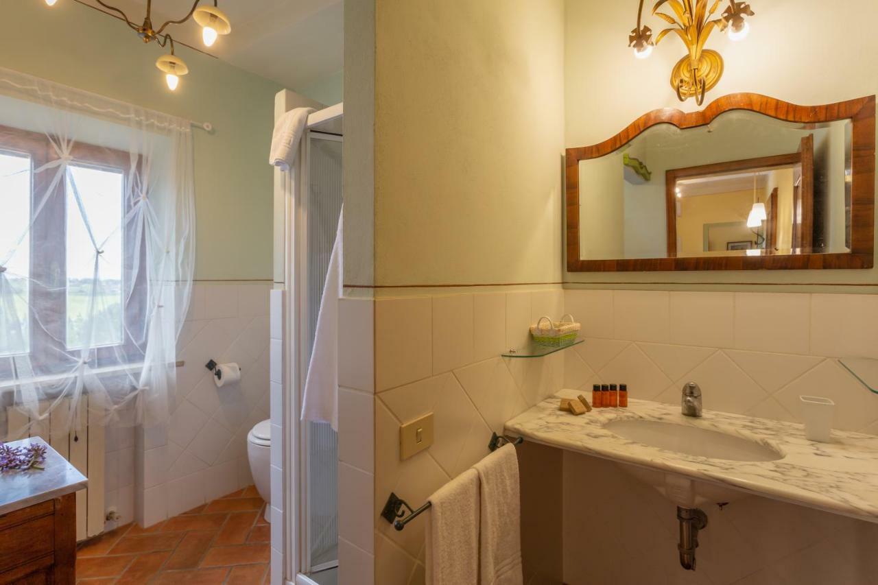 One-Bedroom Apartment,815728934:JPEG