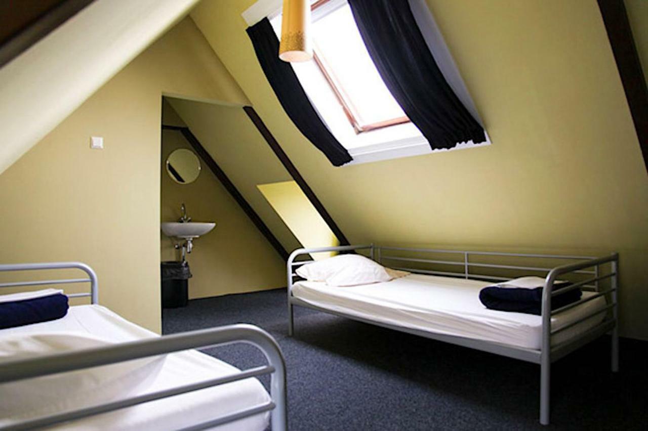 Twin Room,752927774:JPEG