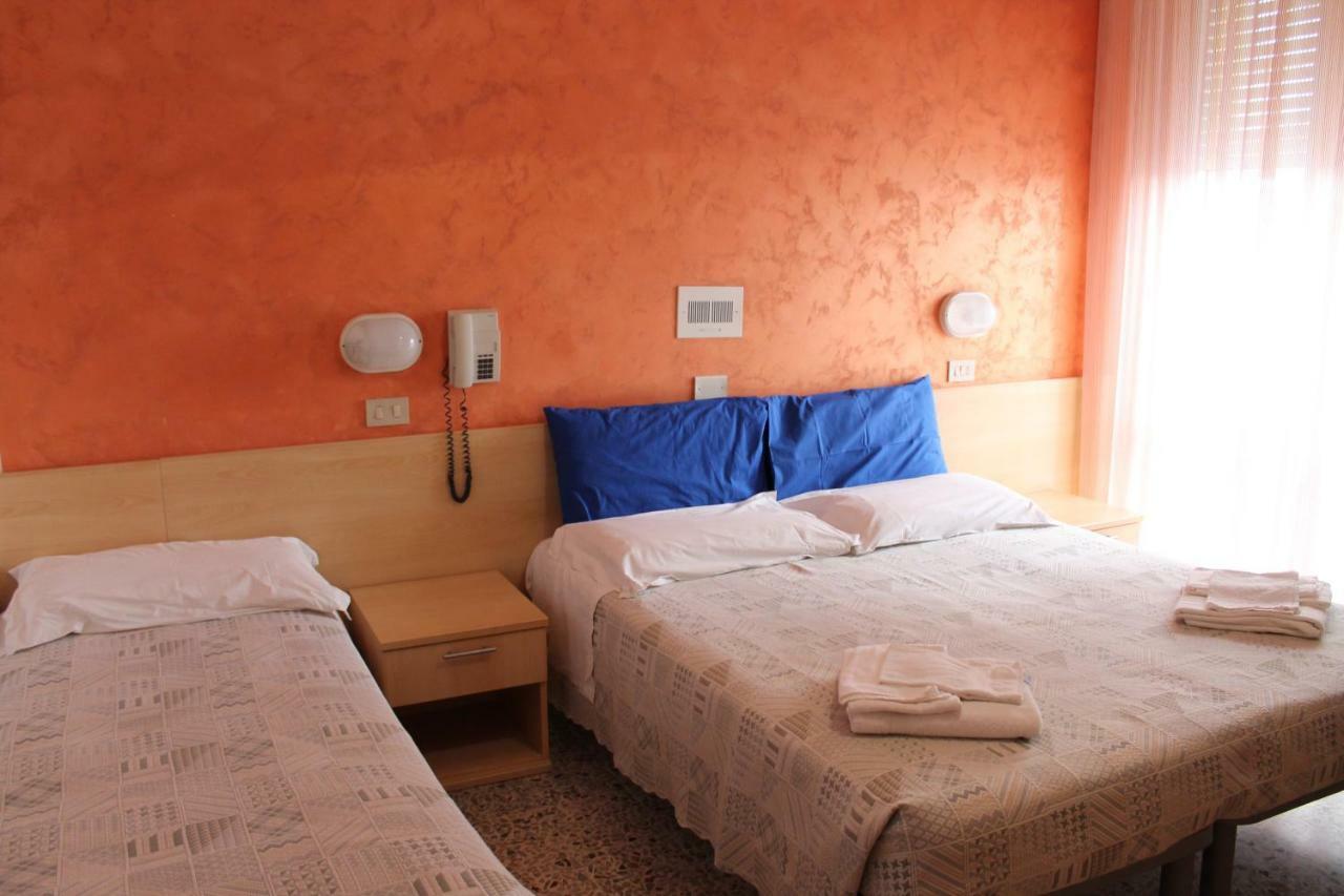 Triple Room,819090962:JPEG