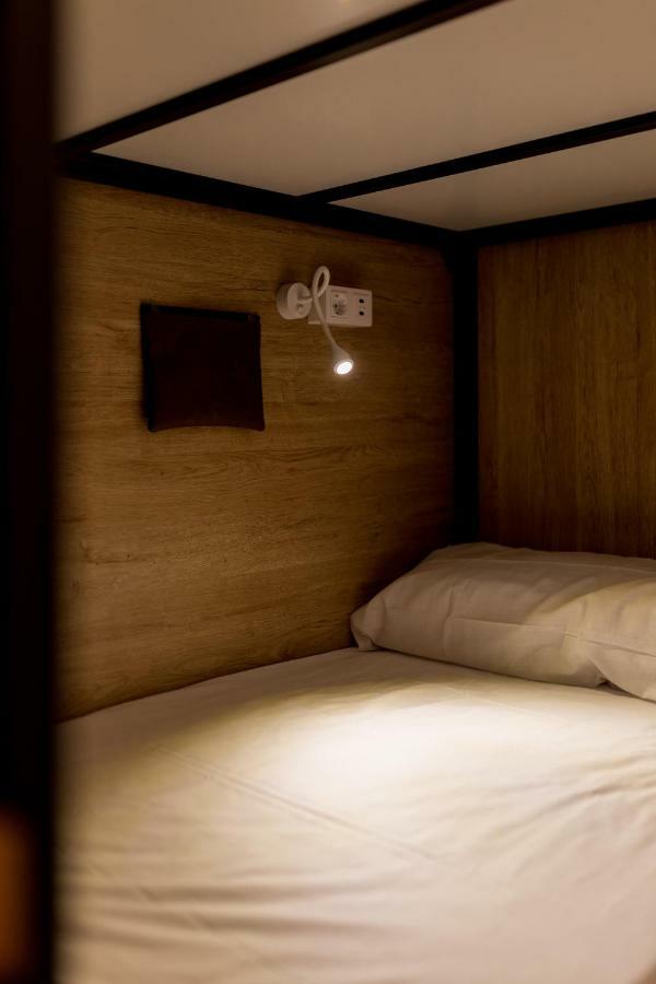 Bed 10-Bed Mixed Dormitory Room,1141625596:JPEG