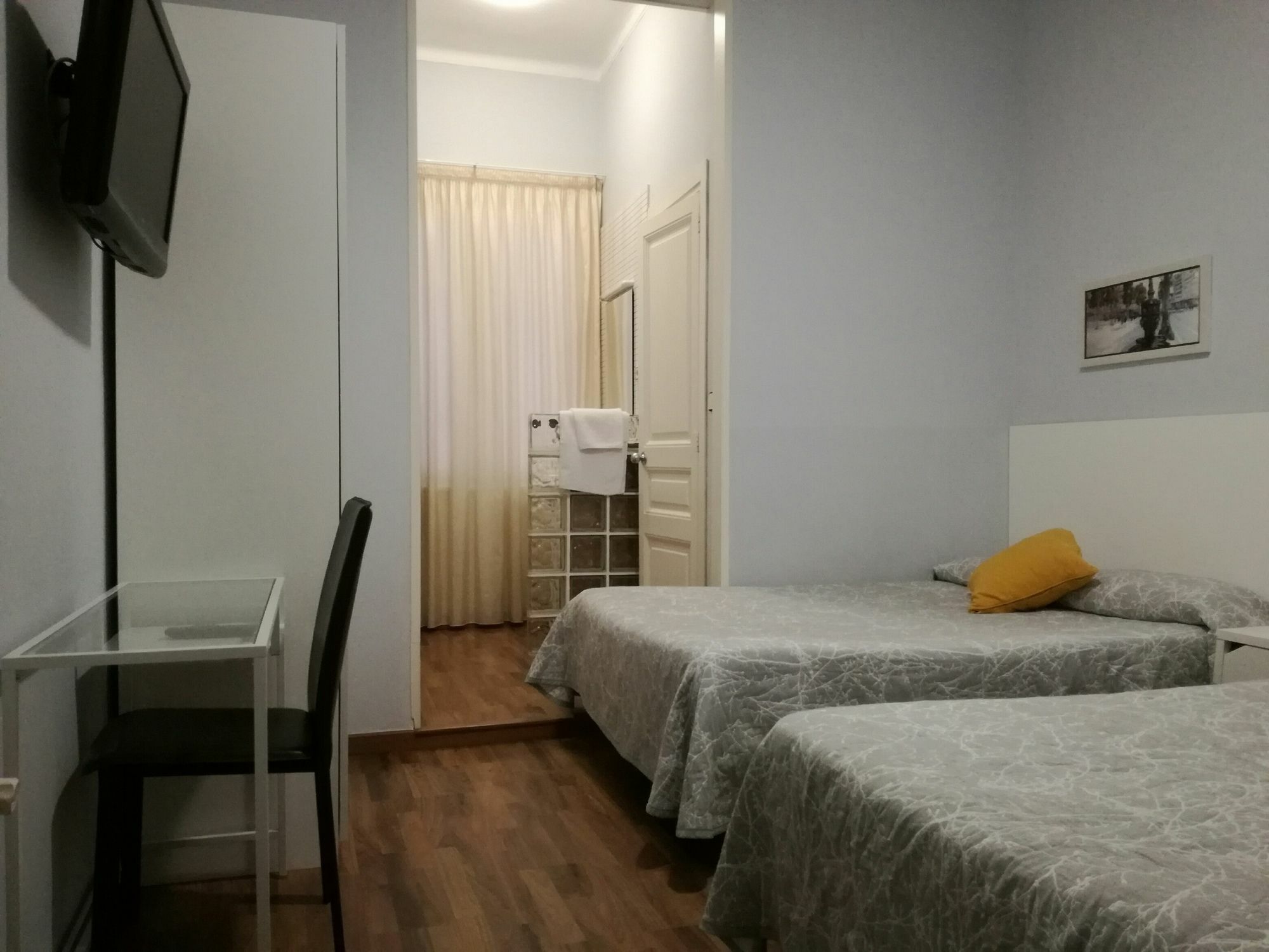 Family Room,820710869:JPEG