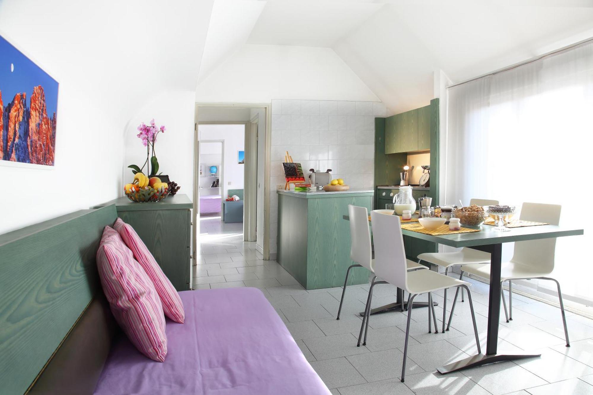 Two-Bedroom Apartment,822756278:JPEG