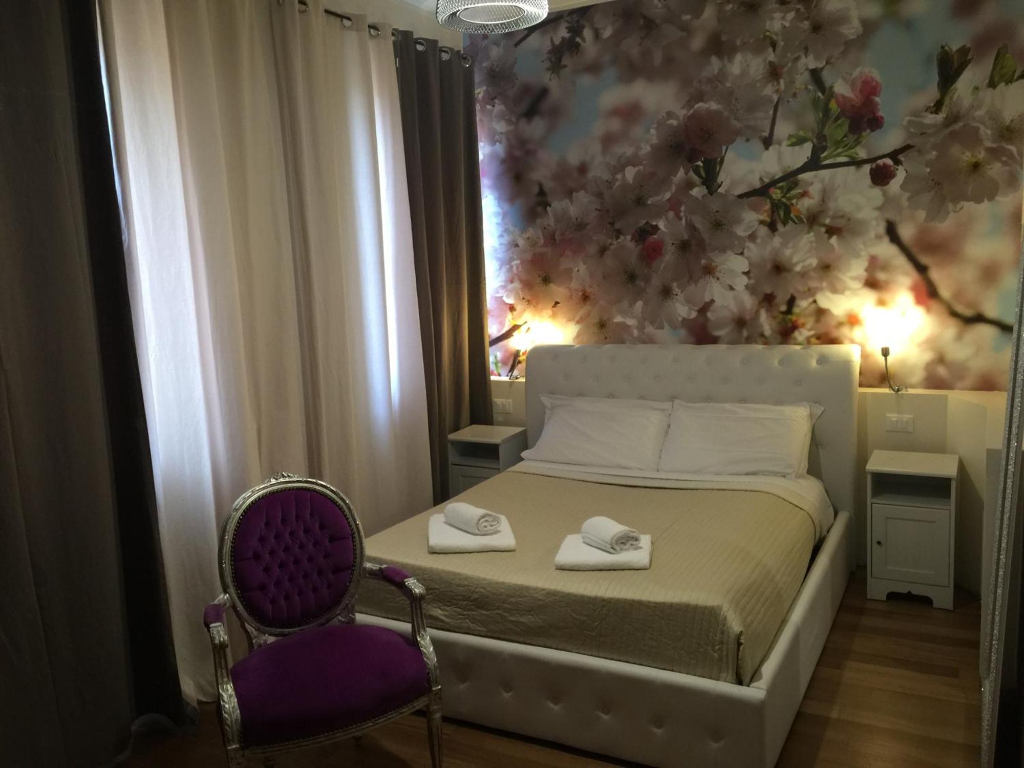 Double Room Private Bathroom