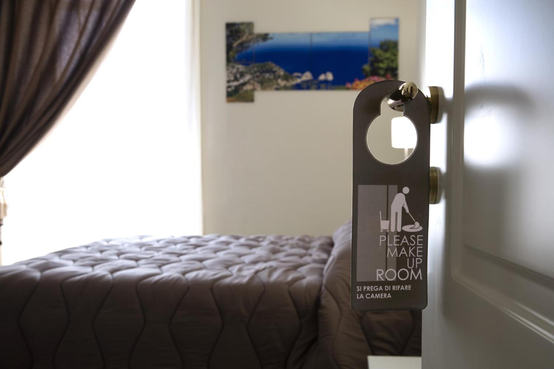 Deluxe Quadruple Room,863612681:JPEG