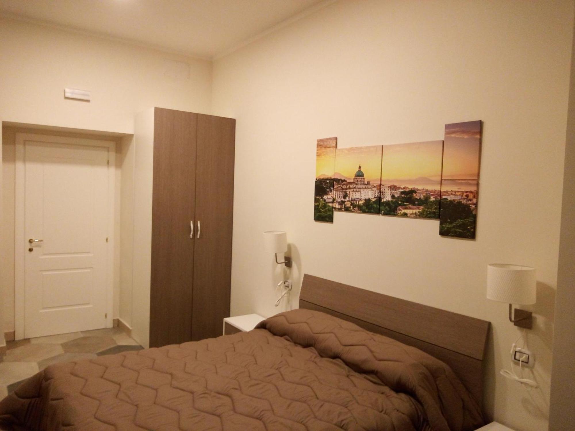 Deluxe Double Room,863612654:JPEG