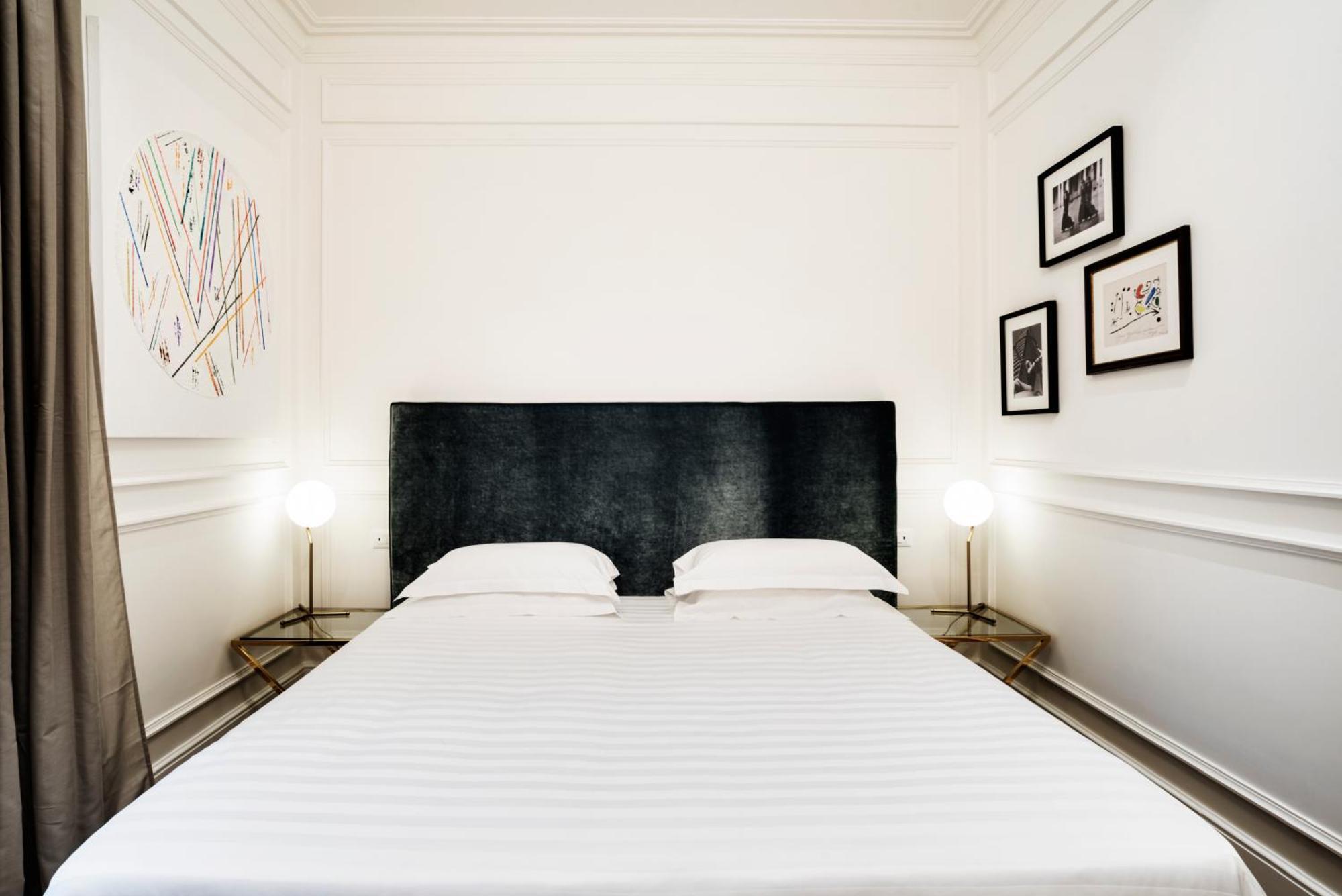 Deluxe Double or Twin Room,823073516:JPEG